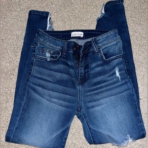 Women’s distressed jeans